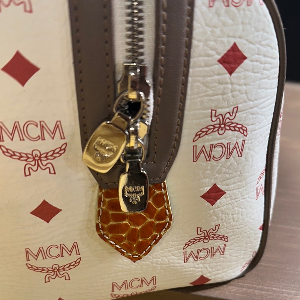 MCM Women's Handbag with Wallet - Picture 13 of 15